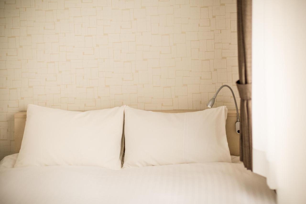Hotel Ninestates Hakata Fukuoka  Bagian luar foto